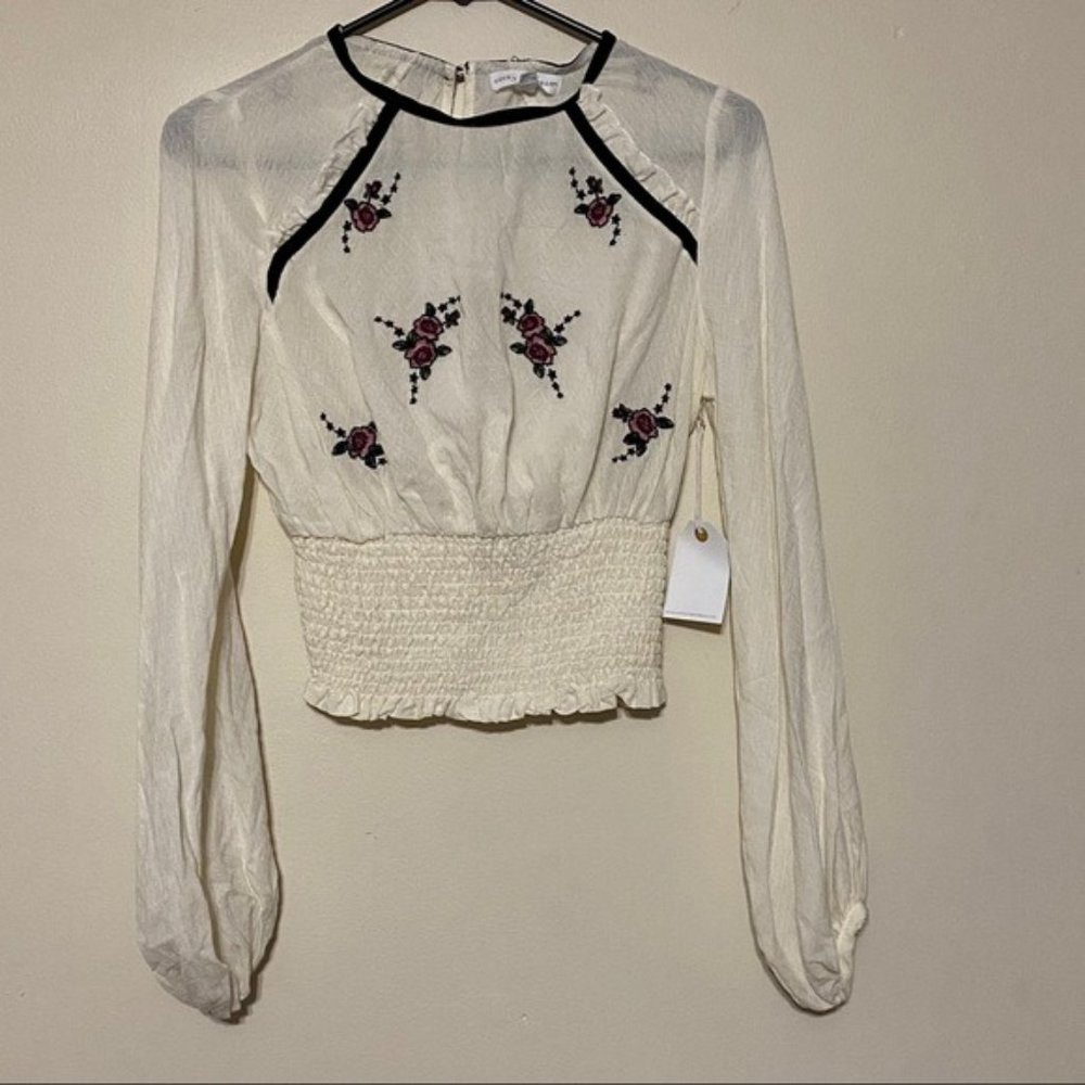 Coco + jaimeson Rose Embroidery long sleeve Small